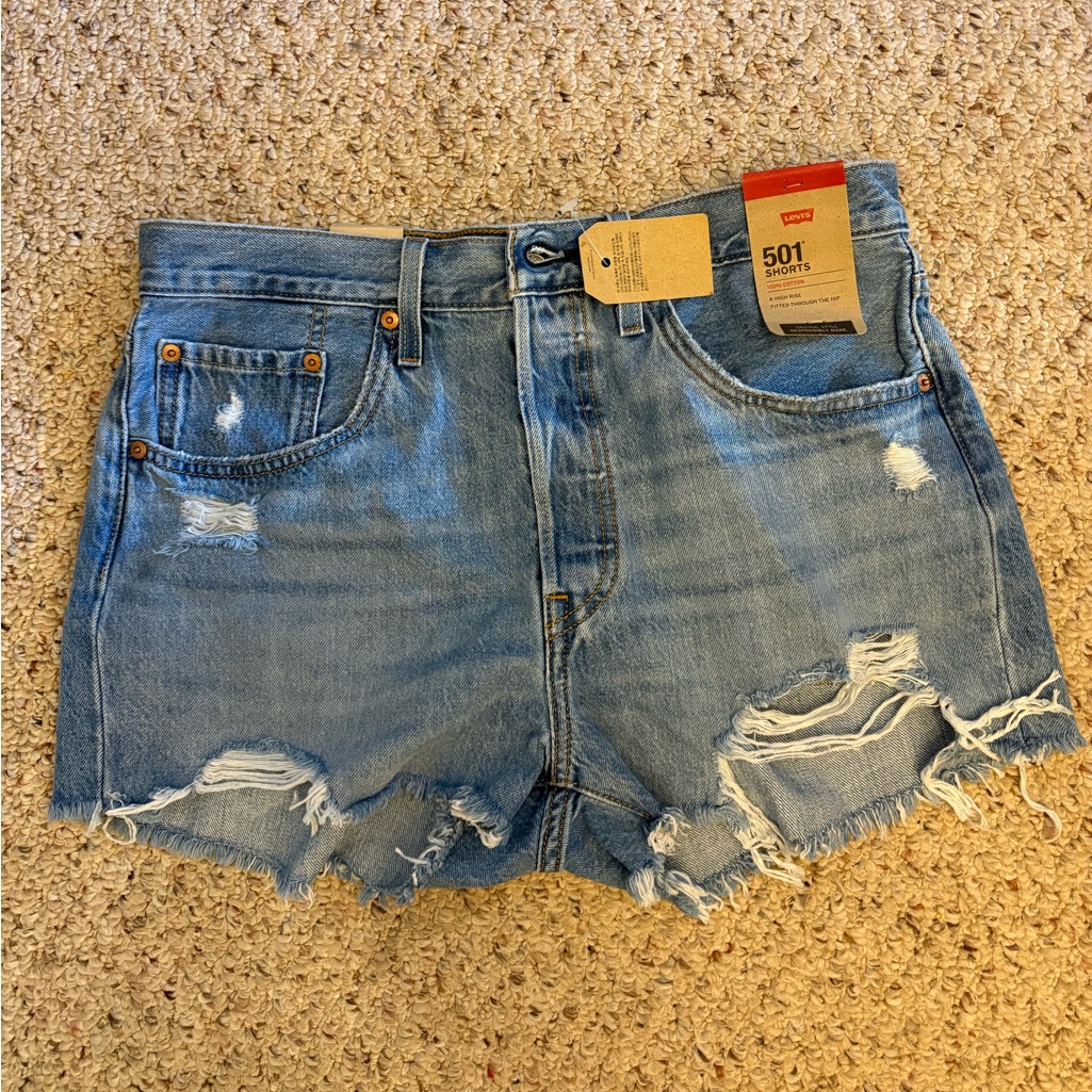 Brand New Never Before Worn Levis 501 Shorts
